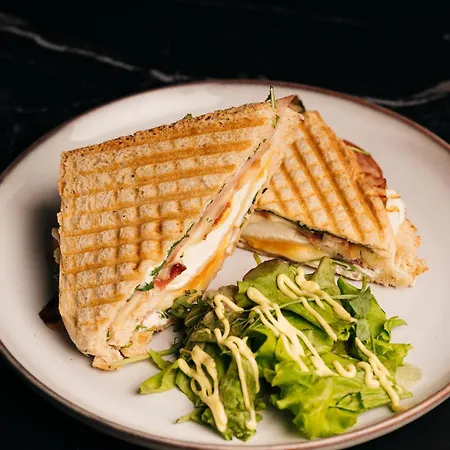 ベッド・アンド・ブレックファスト Galija 3*