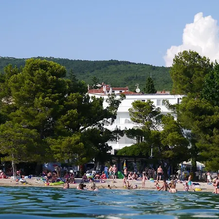 ベッド・アンド・ブレックファスト Galija 3*